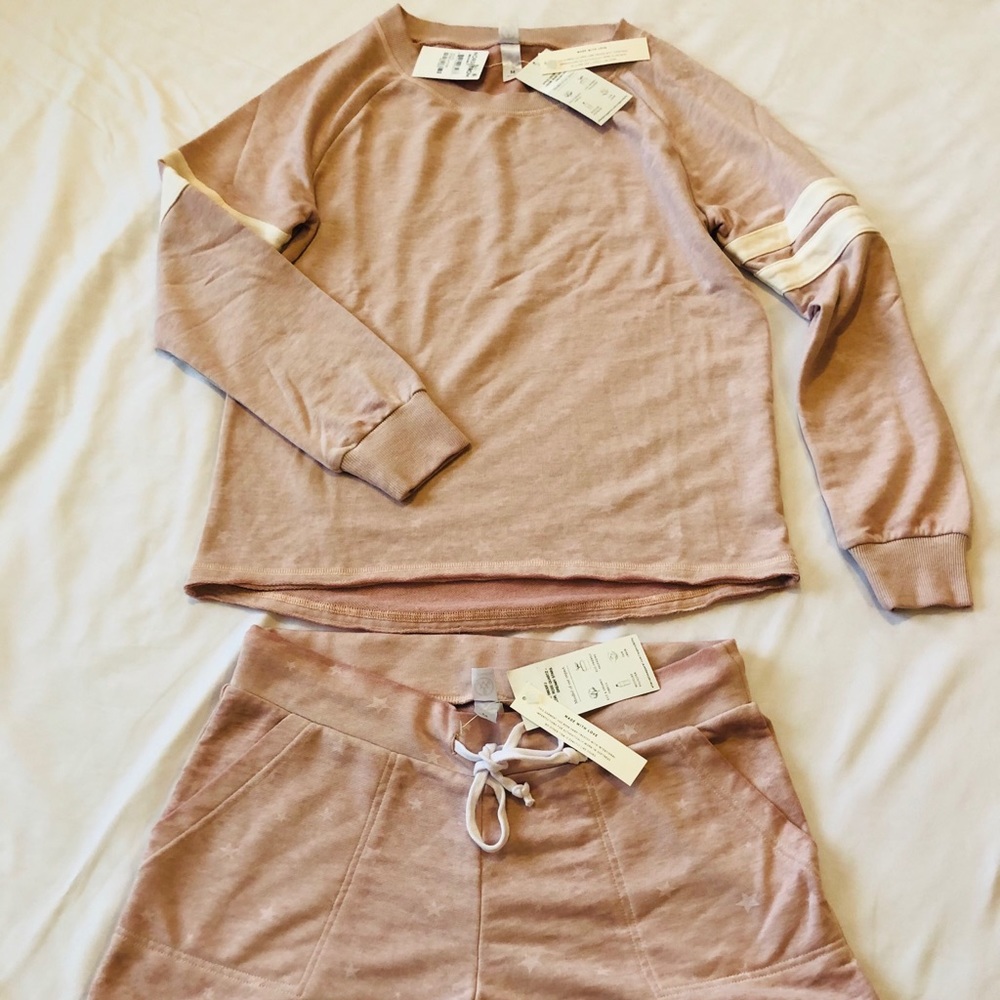 Nordstrom Rack Pajama Set (Alternative)